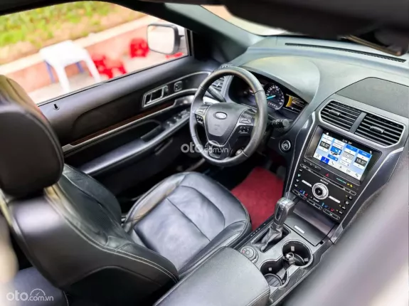 Ford Explorer 2.3L Ecoboost 2018 - Giá 1 tỷ 68tr