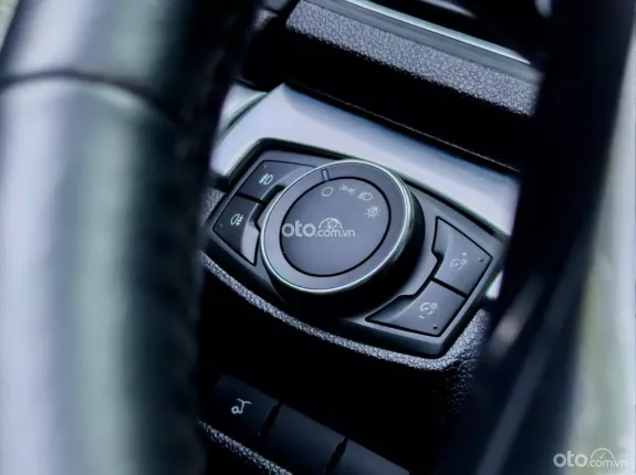 Ford Explorer 2.3L Ecoboost 2018 - Giá 1 tỷ 68tr