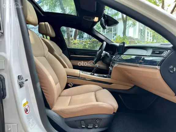 BMW 740i 2008 - Giá 628tr