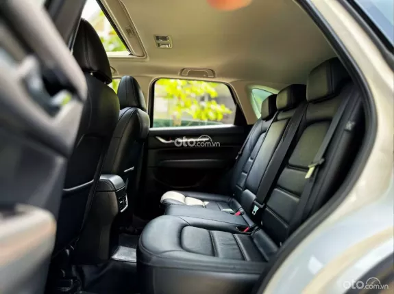 Mazda CX-5 2.0 Premium 2022 - Giá 795tr