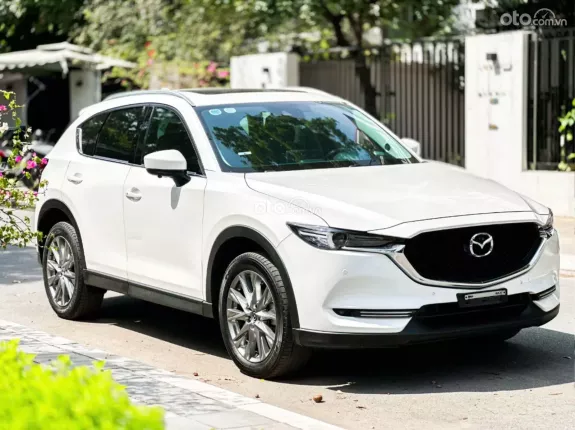 Mazda CX-5 2.0 Premium 2022 - Giá 795tr