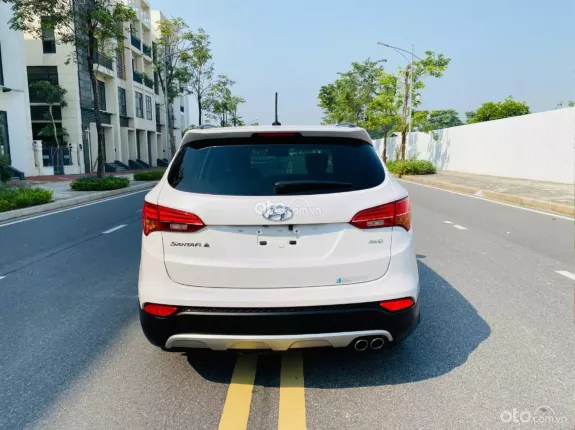 Hyundai Santa Fe 2.4L Xăng Cao cấp 2015 - Xe đẹp, trang bị nhiều option cao cấp, giá tốt sang tên ngay