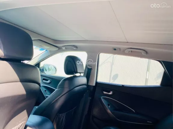 Hyundai Santa Fe 2.4L Xăng Cao cấp 2015 - Xe đẹp, trang bị nhiều option cao cấp, giá tốt sang tên ngay