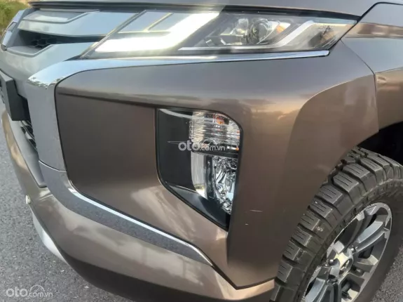 Mitsubishi Triton 4×2 AT MIVEC 2019 - Bán xe