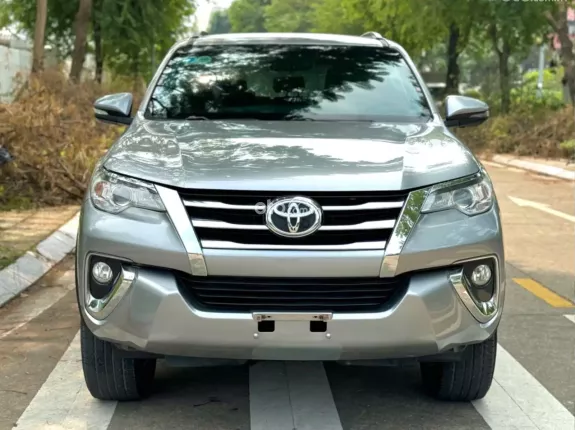 Toyota Fortuner 2.7 V 4X2 AT 2017 - Bán xe