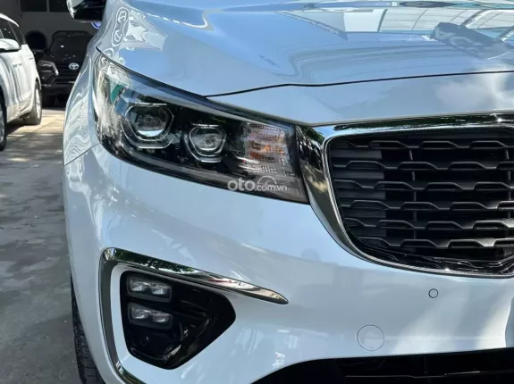 Kia Sedona 2.2 Luxury 2020 - Siêu đẹp, chạy êm