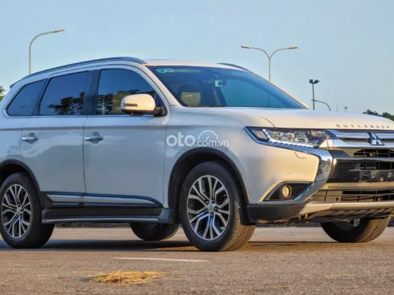 Mitsubishi Outlander 2017 - Xe nhập khẩu, siêu lướt, sang tên ngay