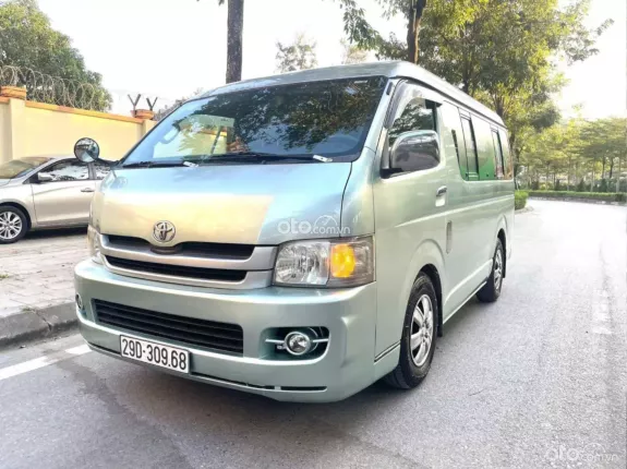 Toyota Hiace 2010 - 5 ghế 900kg,