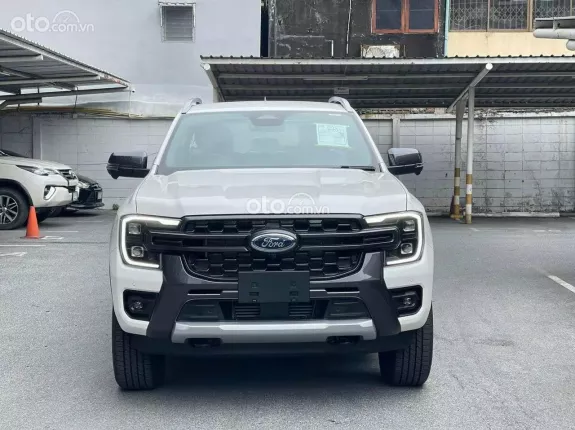 Ford Ranger Wildtrak 2.0L 4x4 AT 2024 - QUÀ TẶNG CÙNG HỖ TRỢ TẬN TÂM CHO KHÁCH LẤY XE THÁNG 11