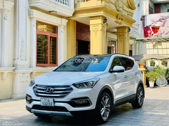 Hyundai Santa Fe 2018 - Bản full đi 7v