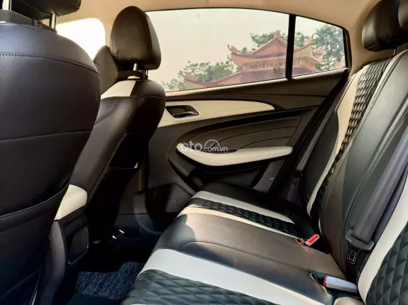 MG 5 1.5L STD 2023 - Đăng ký T5 năm 2024 chạy 1,2 vạn Zin đét