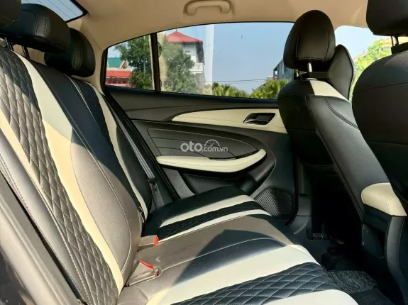 MG 5 1.5L STD 2023 - Đăng ký T5 năm 2024 chạy 1,2 vạn Zin đét