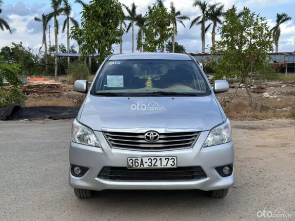 Toyota Innova 2.0G 2012 - Bản đủ số sàn