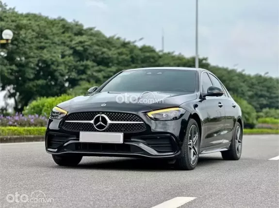 Mercedes-Benz C300 AMG 2022 - E cần bán mercedes C300 sx 2022 xe siêu lướt