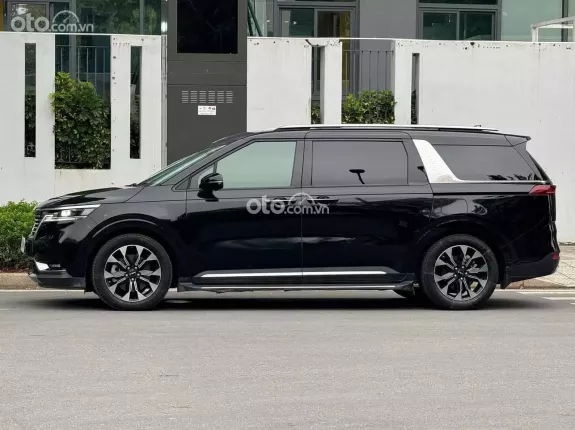 Kia Carnival 3.5G Signature 2023 - Bản fulloption máy xăng bảo hành chính hãng