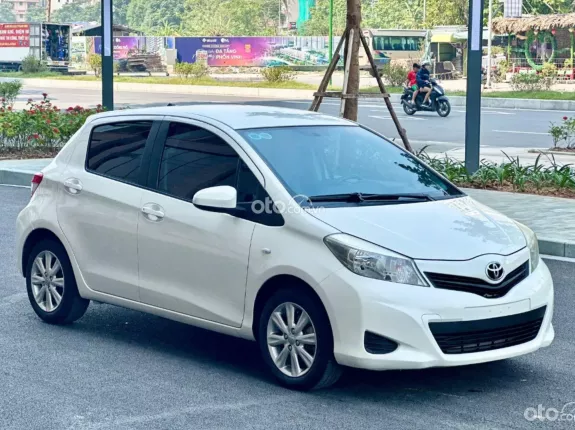 Toyota Yaris 2012 - Nhập Nhật