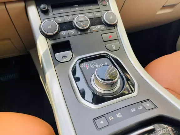 Land Rover Range Rover Evoque 2.0P HSE Dynamic 2012 - Màu Trắng nội thất Nâu rất đẹp