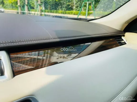Land Rover Range Rover Evoque 2.0P HSE Dynamic 2012 - Màu Trắng nội thất Nâu rất đẹp