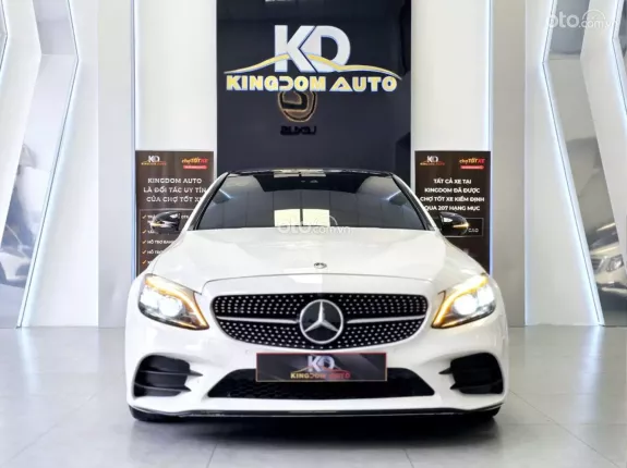 Mercedes-Benz C300 AMG 2020 - Màu trắng nội thất nâu siêu lướt & cực đẹp 🔥🔥