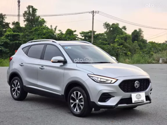 MG ZS 1.5L STD+ 2021 - Cực lướt, chủ cũ đi ít
