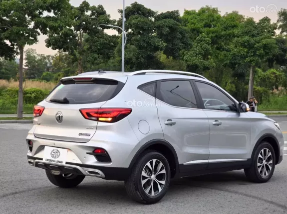 MG ZS 1.5L STD+ 2021 - Cực lướt, chủ cũ đi ít