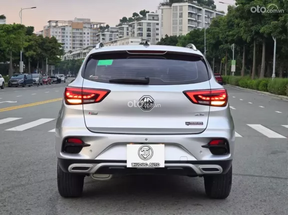 MG ZS 1.5L STD+ 2021 - Cực lướt, chủ cũ đi ít