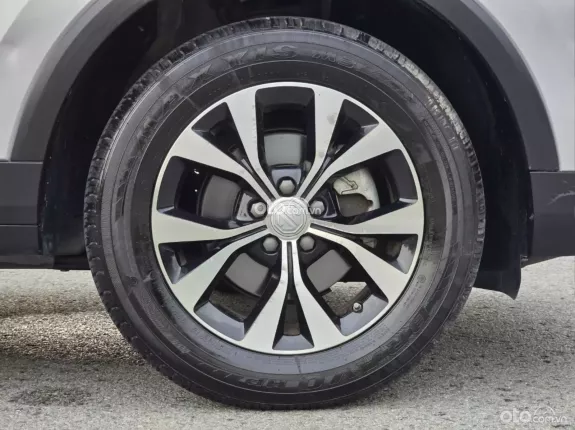 MG ZS 1.5L STD+ 2021 - Cực lướt, chủ cũ đi ít