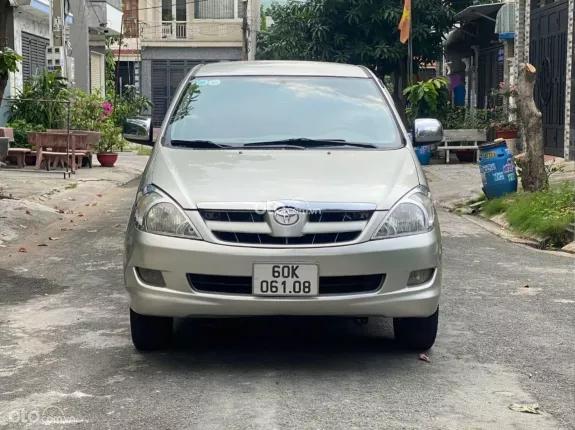 Toyota Innova 2.0G 2006 - 195 triệu bao rút hồ sơ