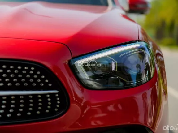 Mercedes-Benz E300 AMG 2021 - ĐỎ NỘI THẤT NÂU SIÊU HIẾM