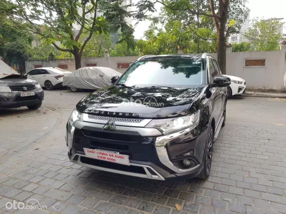 Mitsubishi Outlander 2.0 CVT 2021 - Bán MITSUBISHI OUTLANDER 2.0AT sản xuất và đăng ký 2021