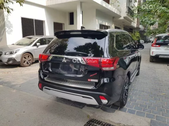 Mitsubishi Outlander 2.0 CVT 2021 - Bán MITSUBISHI OUTLANDER 2.0AT sản xuất và đăng ký 2021