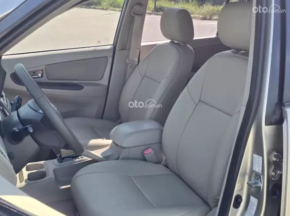 Toyota Innova 2.0G 2014 - Siêu đẹp