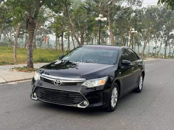 Toyota Camry 2.0E 2021 - Xe đẹp siêu lướt, giá tốt sang tên, 1 chủ từ đầu