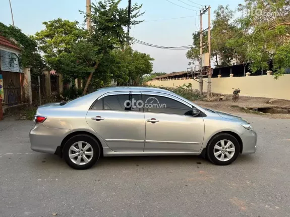 Toyota Corolla Altis 1.8 G 2012 - XE tư nhân, một chủ từ mới. Xe đại chất, zin hết, máy số keo chỉ zin. Nội ngoại thất xuất sắc