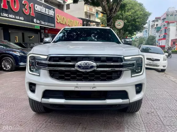 Ford Everest Titanium 2.0L AT 4WD 2023 - Ford Everest Titanium 4x4 2023 siêu lướt 1v km