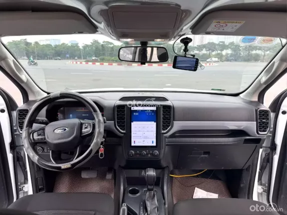 Ford Ranger XLS 2.0L 4x2 AT 2023 - Bán xe