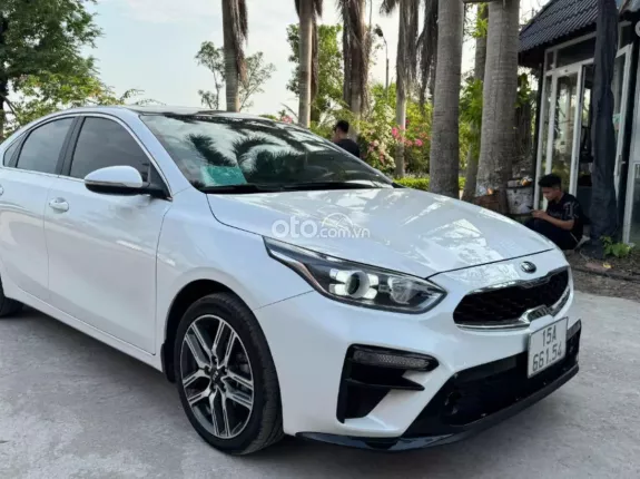 Kia Cerato 1.6 AT Luxury 2020 - Bảo hiểm thân vỏ, xe lên full đồ