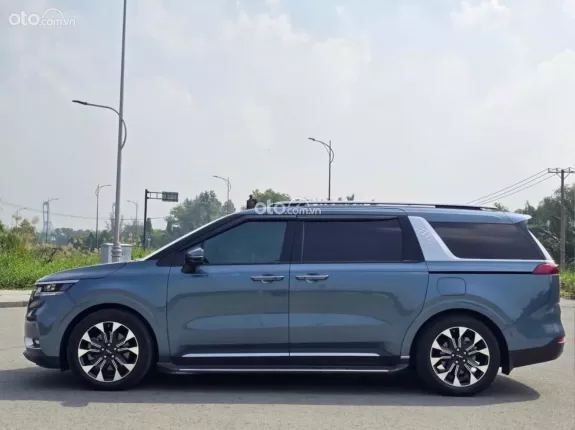 Kia Carnival 2.2D Signature 2021 - Siêu đẹp, chất xe như mới