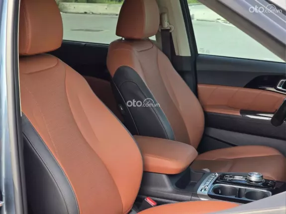 Kia Carnival 2.2D Signature 2021 - Siêu đẹp, chất xe như mới