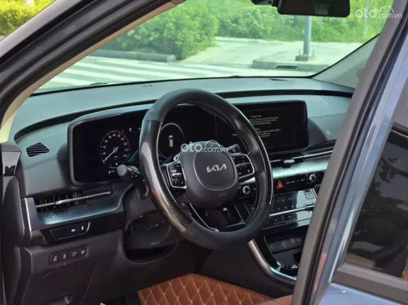 Kia Carnival 2.2D Signature 2021 - Siêu đẹp, chất xe như mới