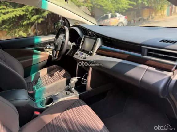 Toyota Innova 2.0G 2022 - Toyota Innova 2.0G 2022