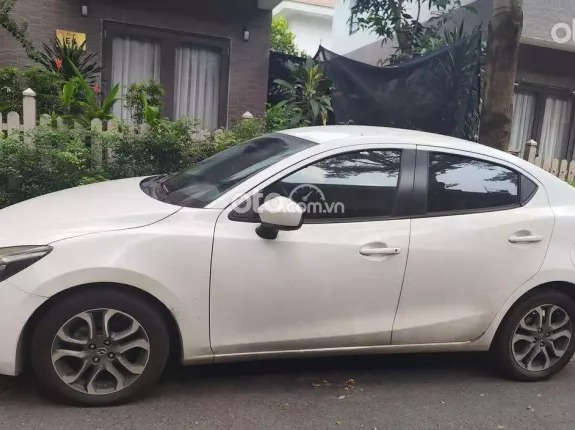 Mazda 2 1.5AT 2018 - Xe đẹp không lỗi, máy số rin nguyên bản