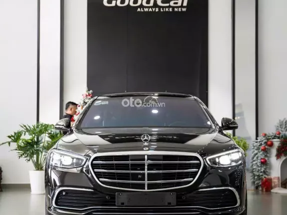 Mercedes-Benz S450 4Matic 2022 - Màu đen, nội thất đen