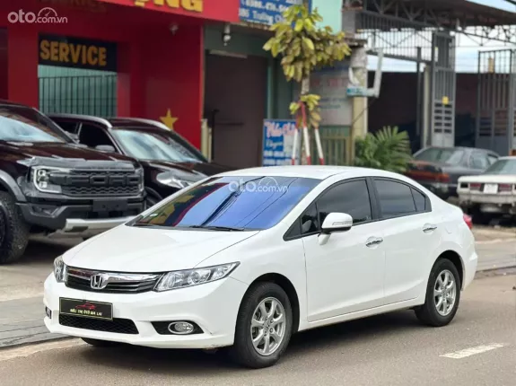 Honda Civic 1.8 AT 2012 - Xe đẹp không lỗi, máy số rin nguyên bản