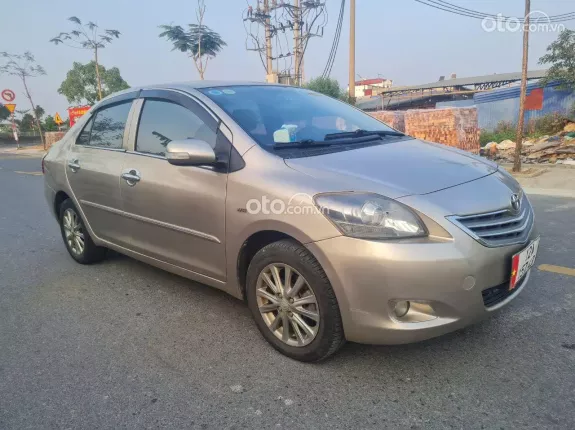 Toyota Vios 1.5E MT 2013 - Mẫu xe bền lành vs tiết kiệm xăng