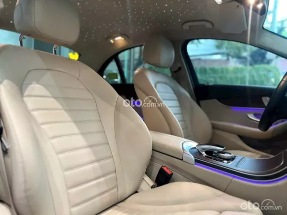 Mercedes-Benz C200 Exclusive 2020 - Siêu đẹp