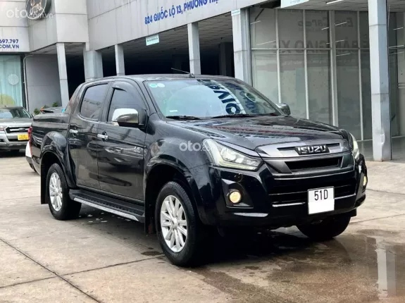 Isuzu D-Max LS 4x2 AT 2019 - Màu đen Bao sang tên