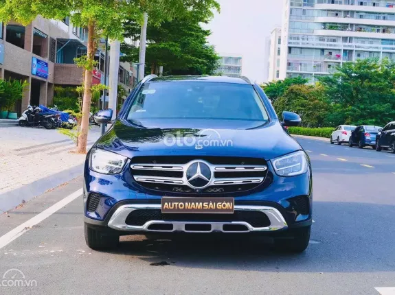 Mercedes-Benz GLC 200 4Matic 2022 - Đã lên Cam 360 và 4 cửa hit cực cao cấp