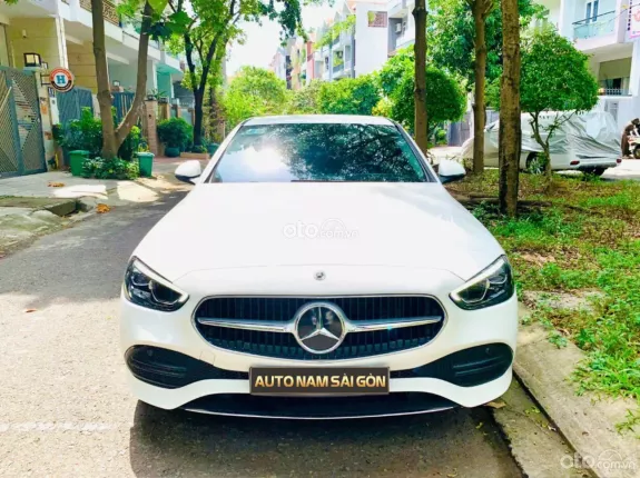 Mercedes-Benz C200 Avantgarde Plus 2022 - Model 2023 siêu đẹp mới lướt 1 vạn