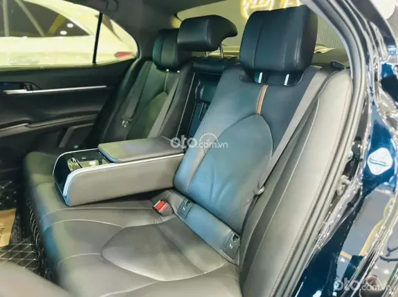 Toyota Camry 2.0Q 2024 - Siêu lướt còn BH đến 2029 - Tiết kiệm gần 200tr